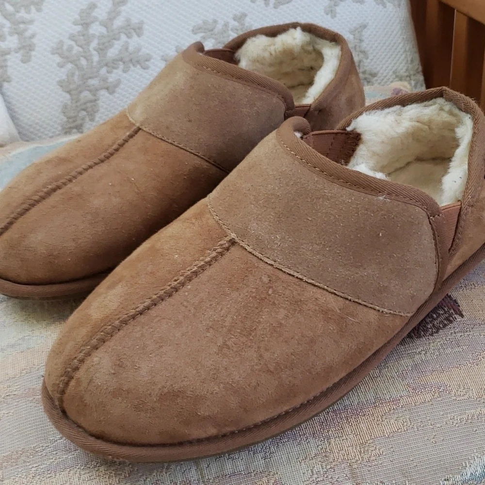UGG Leisure Slip On Men's Suede Sheepskin Slipper Tan, Size 10